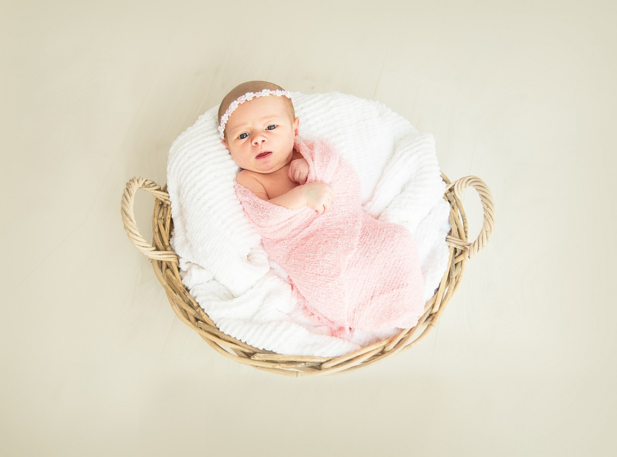 Новорожденный ребенок девочка — как ухаживать в роддоме и после