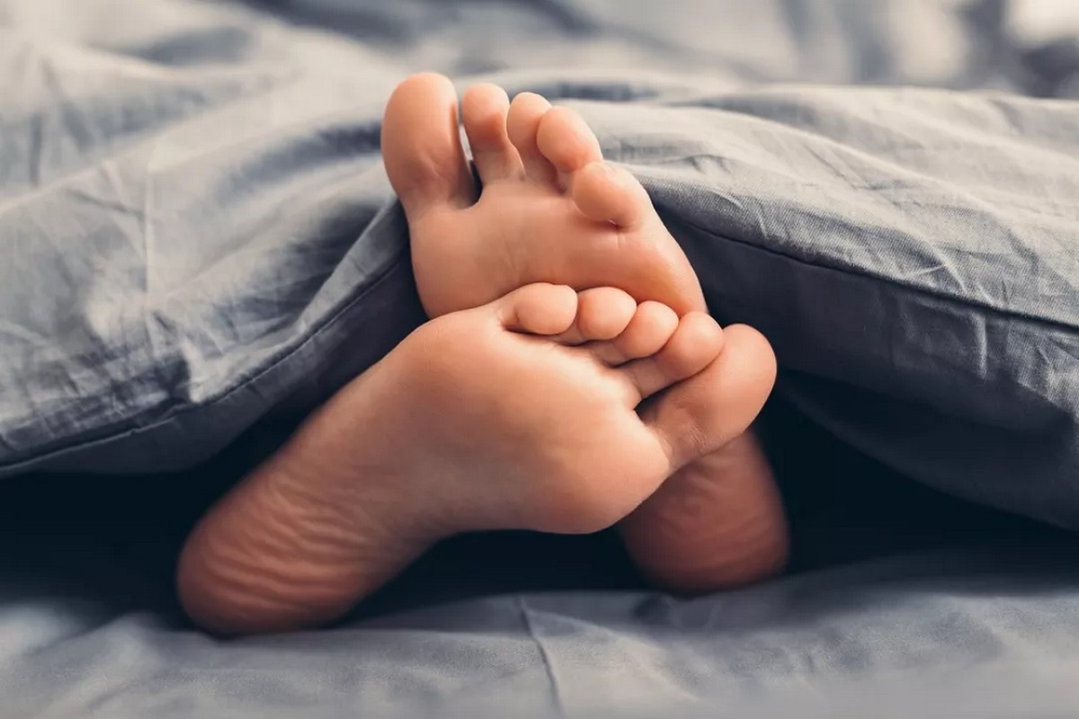 Синдром беспокойных ног — причины и лечение
